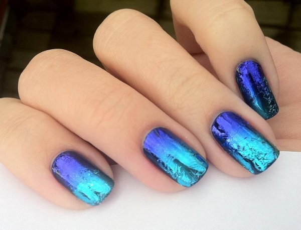 Turquoise nail art