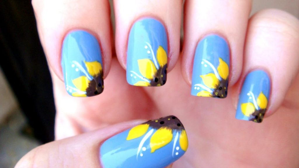 Sunflower nail art: